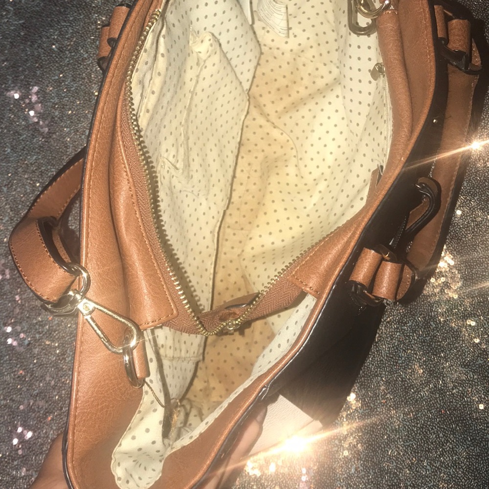 🐝 Call it Spring Handbag - Picture 4 of 5